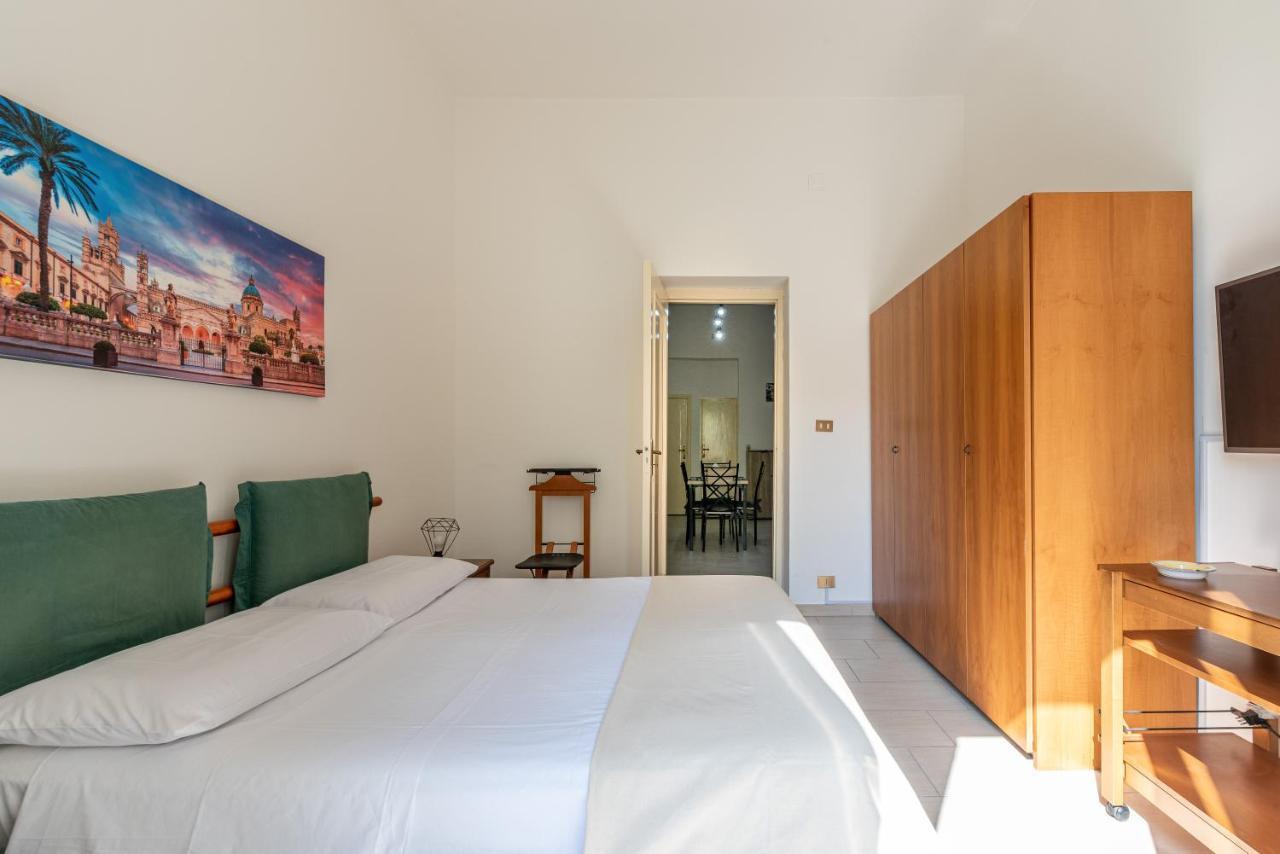 I Mori-Holiday Apartment Palermo Exterior foto